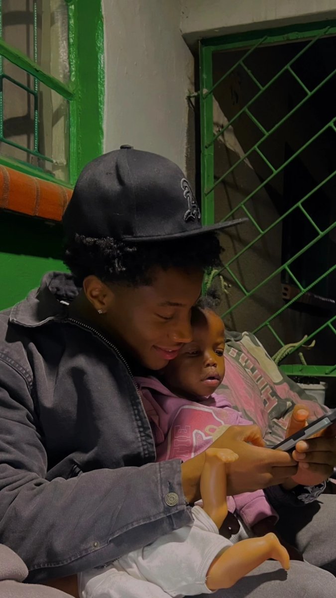 Madalitso sammen med et familiemedlem i Zambia